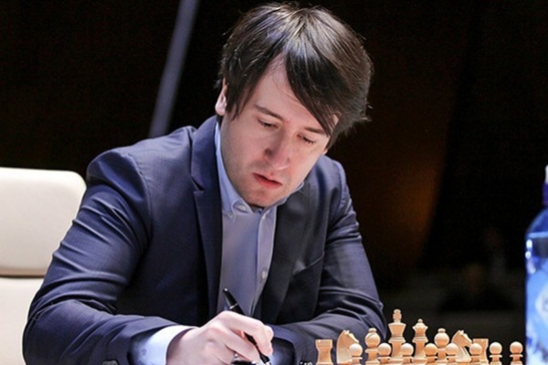 Teymur Rəcəbov Karlseni məğlub etdi